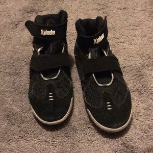 Wrestling shoes 2.5 kids Velcro